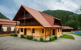Cabana Sargetia